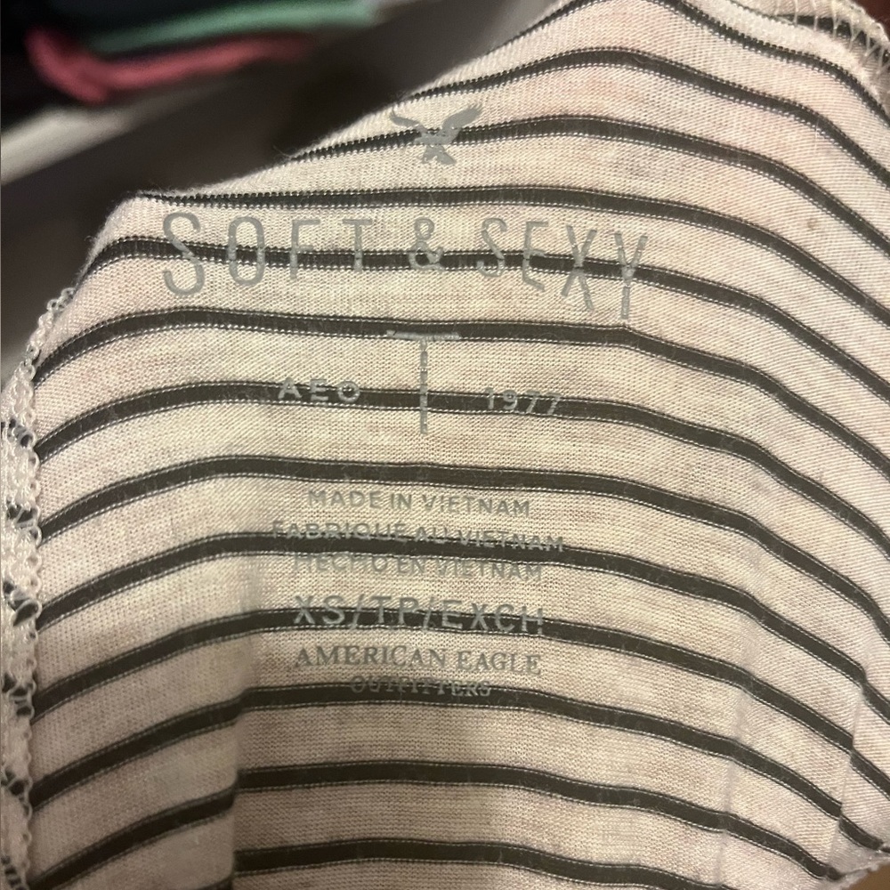 American Eagle blouse - Picture 3 of 3
